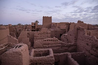 © Brice Portolano - Village de Ksar Bounou - M'Hamid El Ghizlane - Maroc Village de Ksar Bounou - M'Hamid El Ghizlane - Maroc