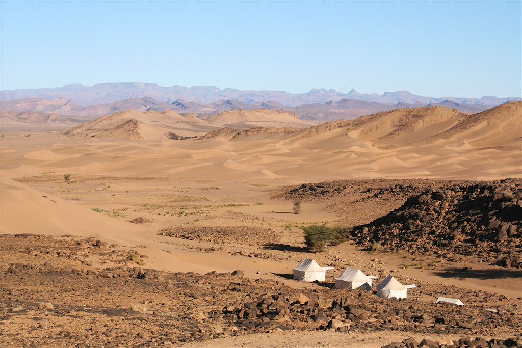 Image campement désert - Randonnée Vallée Du Draa - trek sahara - Agdz