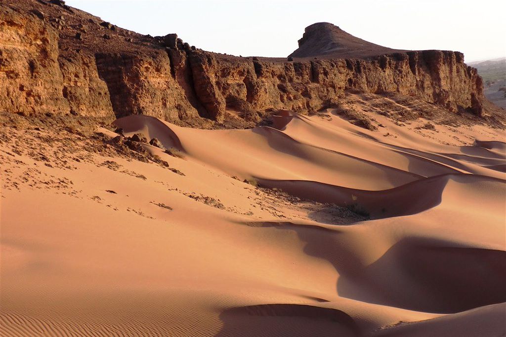 Image Randonnée Chamelière Au Maroc - Bivouac Dans Les Dunes - Immersion Dans Le Désert