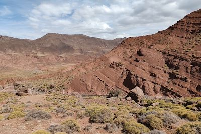 Les montagnes rouges de la Tessaout - Maroc