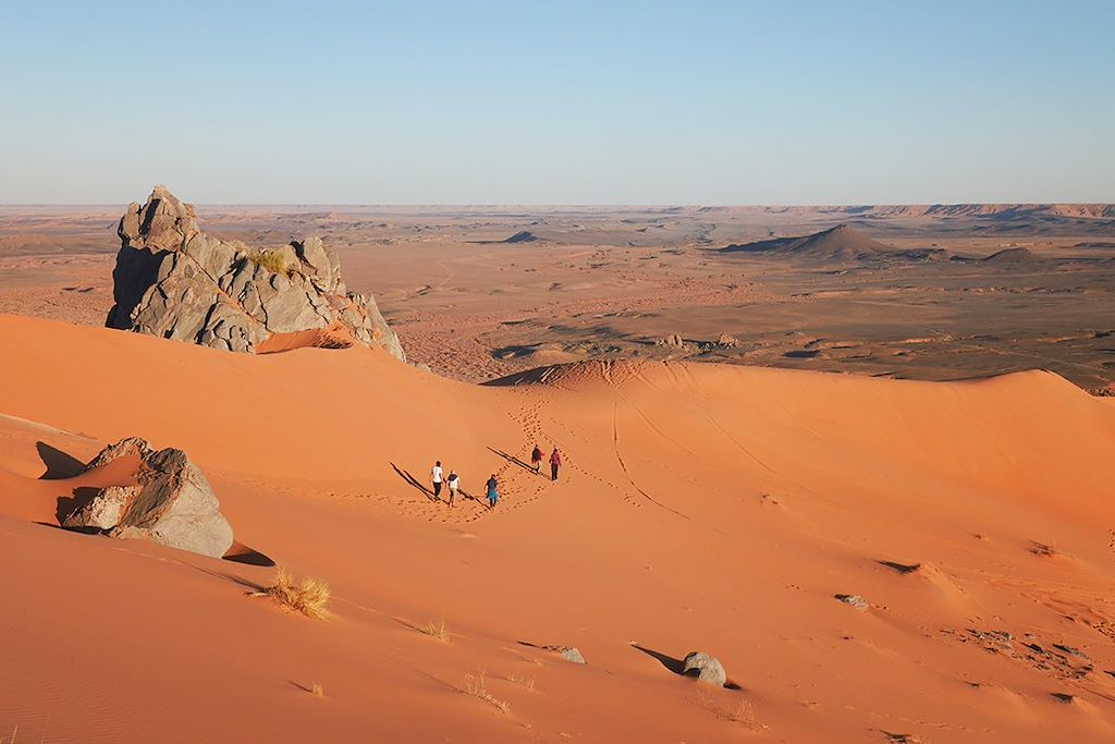 Trek - Randonnée Chamelière Dunes De Merzouga - vallée des roses - Oued Mgoun