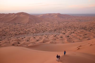 Marche dans les dunes de Bouird - Maroc