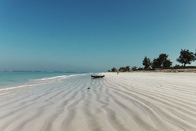 © Philippe Lecadre - Plage près du Camp Vezo - Madagascar Plage près du Camp Vezo - Madagascar