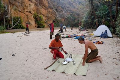 Campement au coeur du massif du Makay - Madagascar