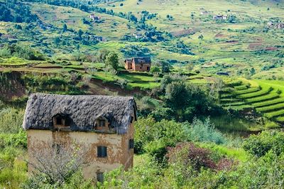 RN7 entre Ambositra et le parc national de Ranomafana - Pays Betsileo - Madagascar