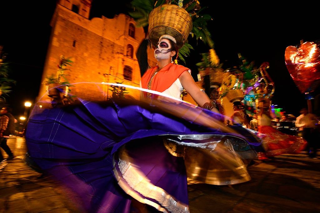 Danse traditionnelle - fête des morts -  Oaxaca - Mexique