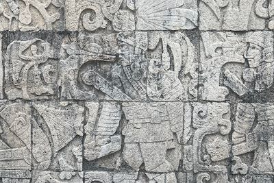 © Elody Patin - Gravures - Site archéologique Chichen Itza - Yucatan - Mexique Gravures - Site archéologique Chichen Itza - Yucatan - Mexique