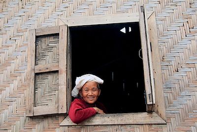 Rencontre dans un village - Birmanie