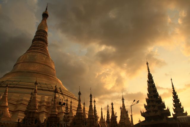 Voyage à pied : Sentiers secrets de Birmanie