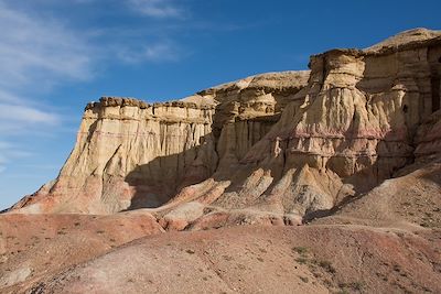 © Denis Chambon - Falaises de Tsagaan Suvarga - Désert de Gobi - Mongolie Falaises de Tsagaan Suvarga - Désert de Gobi - Mongolie