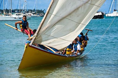 © GUIZIOU Franck / hemis.fr - Course de yoles - Martinique Course de yoles - Martinique