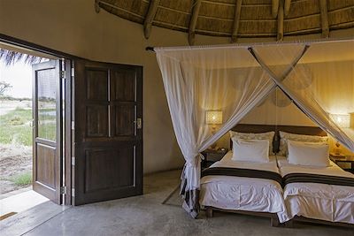 Onguma Bush Camp - Etosha Est - Nambie