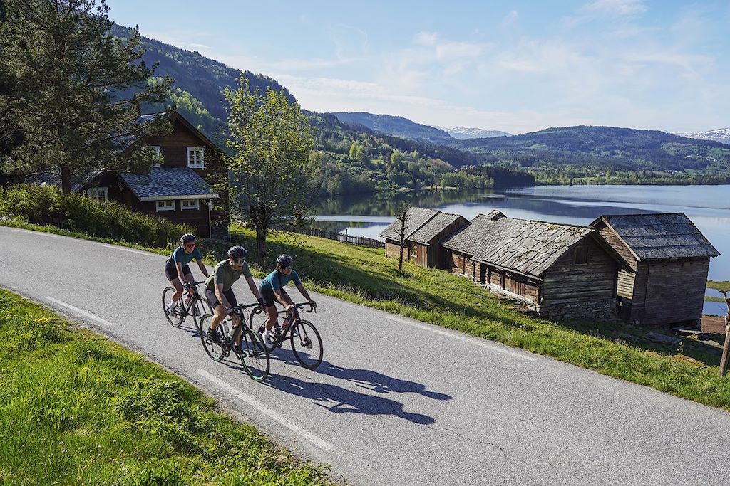 Image Voyage Gravel Norvège - Parcours Gravel Norvège - Fjords norvégiens en Gravel