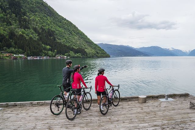 Voyage Gravel dans les fjords norvégiens