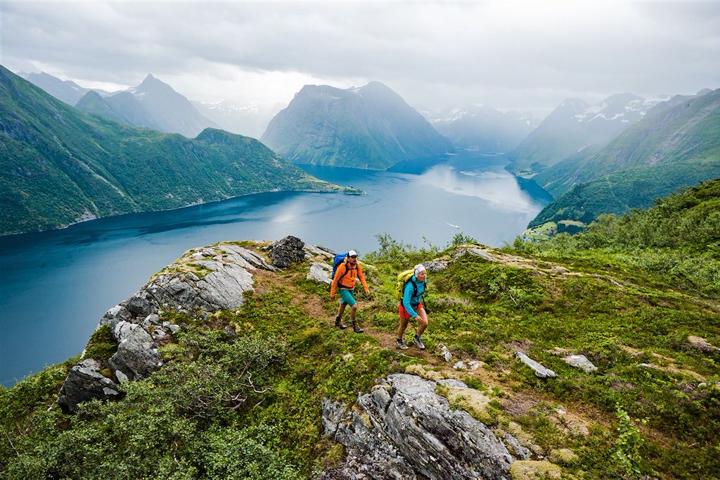 Image Kayak sur le Tafjord - randonnée dans le Hjørundfjord - Ålesund