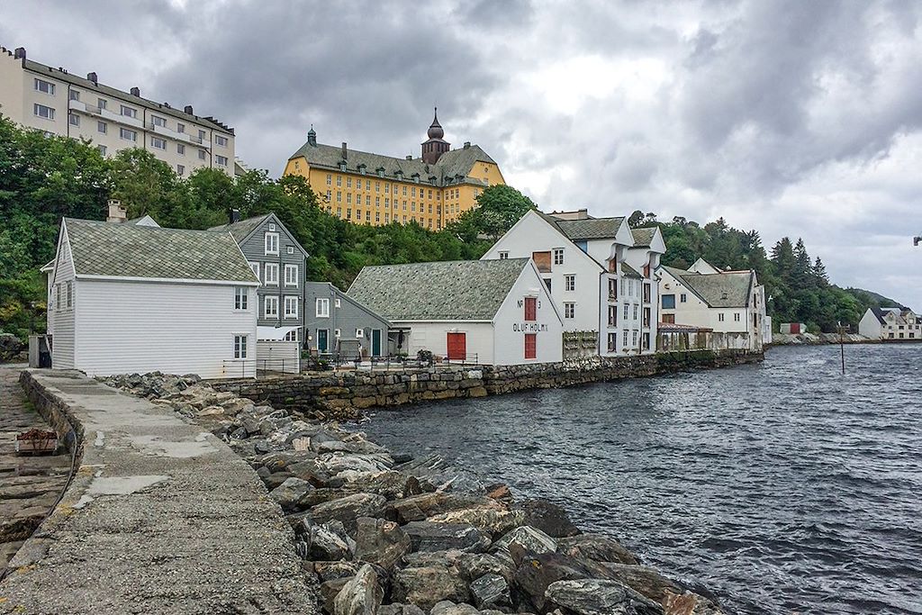 Image Kayak sur le Tafjord - randonnée dans le Hjørundfjord - Ålesund