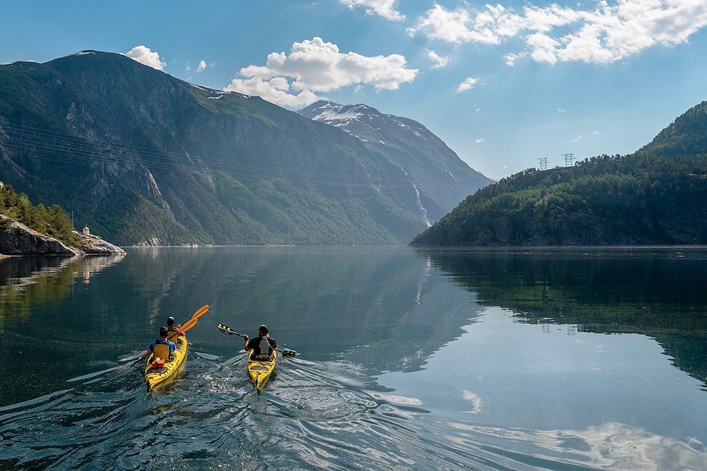 Image Kayak sur le Tafjord - randonnée dans le Hjørundfjord - Ålesund