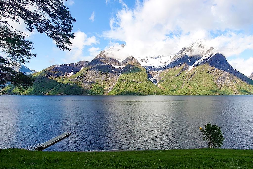 Image Kayak sur le Tafjord - randonnée dans le Hjørundfjord - Ålesund