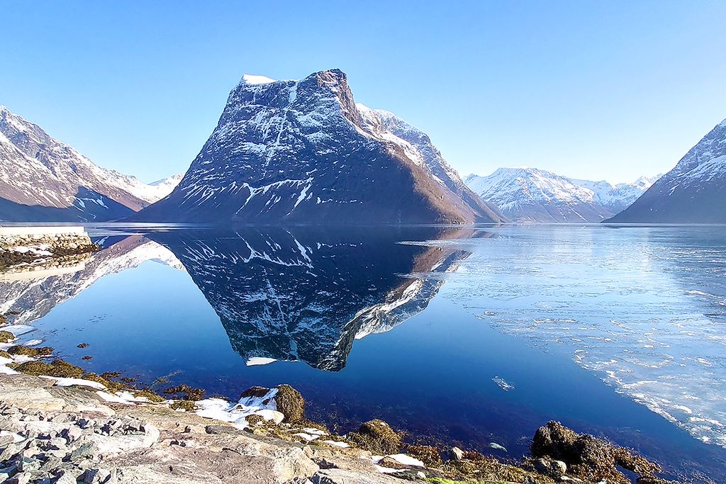 Image Ski de randonnée - Alpes de Sunnmøre - entre fjords et sommets