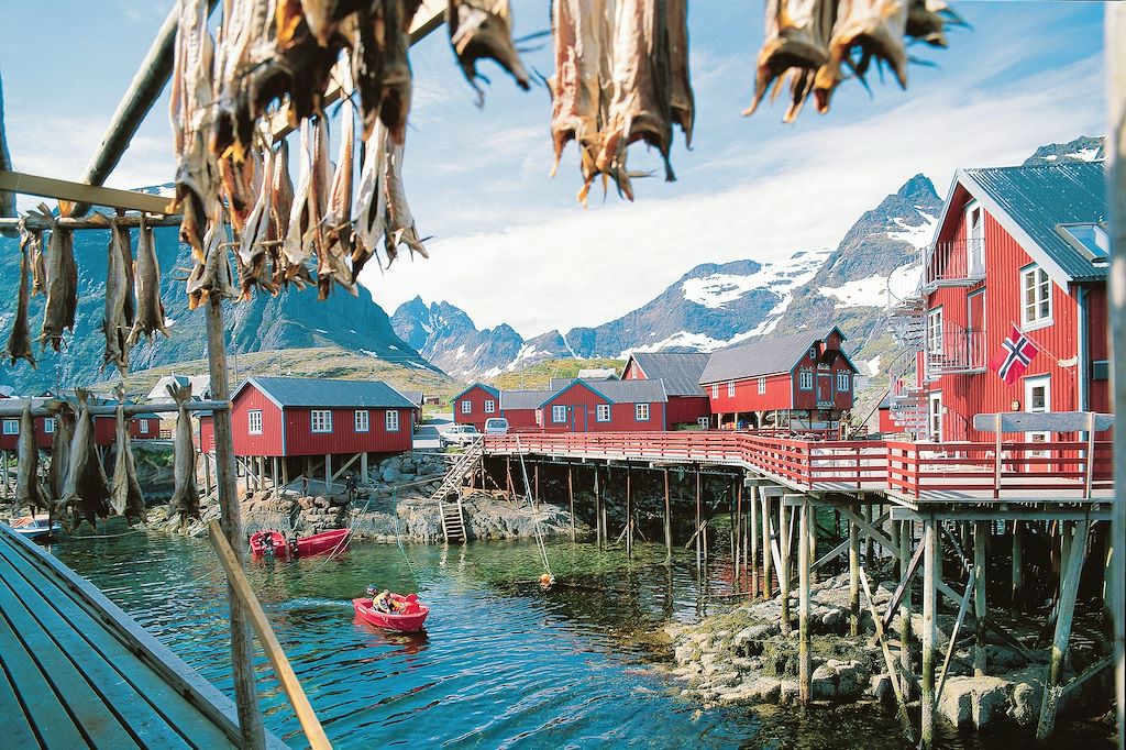 Image Aurores Boréales À Tromso - Croisière À Bord De Hurtigruten - Village De Pêcheurs Des Lofoten
