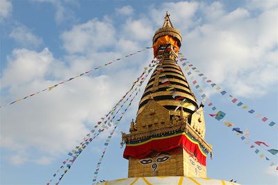 © Issa Smatti - La stupa Swayambunath - Bodnath - Katmandou - Népal La stupa Swayambunath - Bodnath - Katmandou - Népal