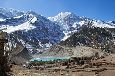 © Franc¸ois Duret - Manang - Tour du massif des Annapurnas - Népal Manang - Tour du massif des Annapurnas - Népal