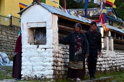 © Rémi Lasseigne - Près du village de Dharapani - Annapurna - Népal Près du village de Dharapani - Annapurna - Népal