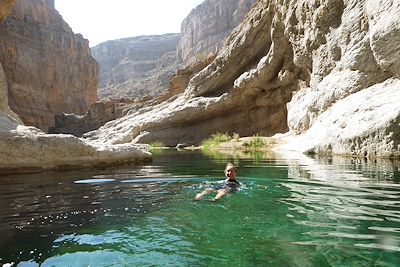 Randonnée aquatique au coeur du Wadi Bani Khaled - Oman
