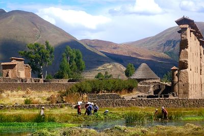 Raqchi sur la route de Puno à Cusco - Pérou