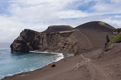 © Antonia Carvalho e Cunha / Turismo de Acores - Volcan Capelinhos - Faial - Acores - Portugal Volcan Capelinhos - Faial - Acores - Portugal