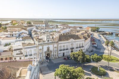 Centre-ville de Faro et lagune de la Ria Formosa - Algarve - Portugal