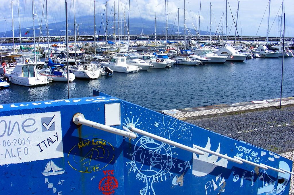 Image Randonnée Aux Acores - Faial - Sao Jorge - Pico - Baignades Dans Les Piscines Naturelles