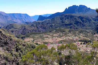 © Nathanaelle Robillard - Marla - Cirque de Mafate - La Réunion Marla - Cirque de Mafate - La Réunion