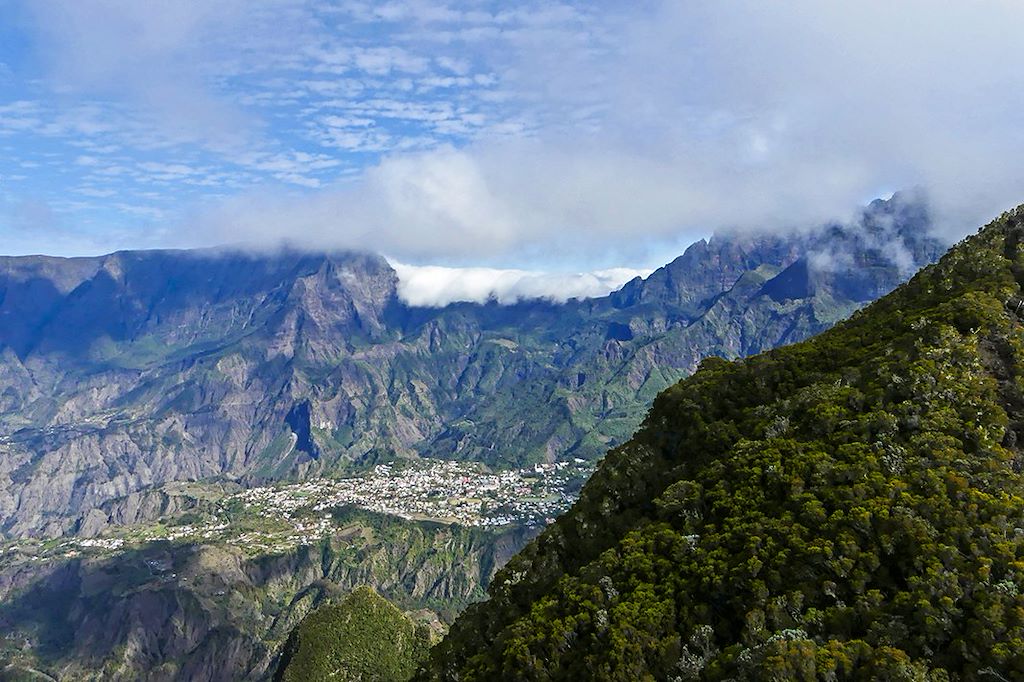 Trek Réunion Randonnée cirque Mafate Ascension Piton des