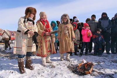 Offrandes durant les fêtes des éleveurs de rennes - Russie
