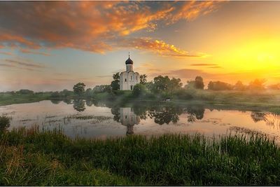 Eglise de l'Intercession-de-la-Vierge sur la Nerl - Russie