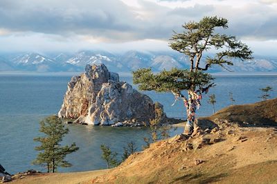 Le Cap Burhan sur le Lac Baikal - Russie