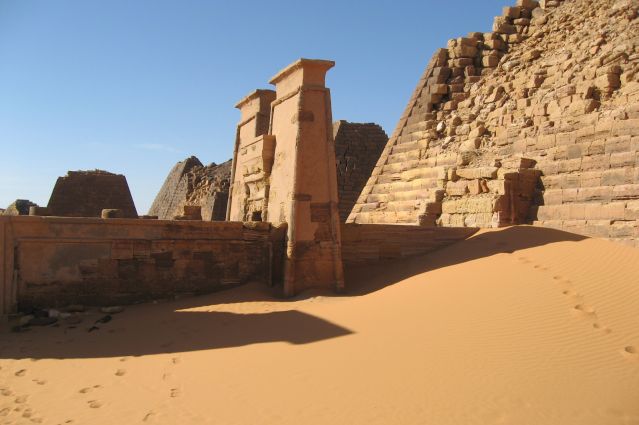 Voyage à pied : Soudan : au royaume des pharaons noirs
