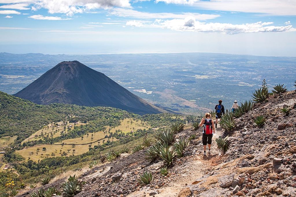 Image Ascension volcan Ilamatepec - Route des Fleurs - Ville Coloniale de Suchitoto