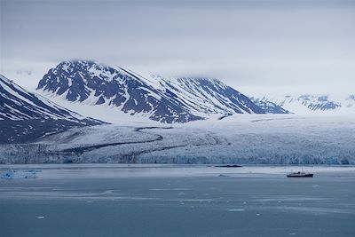 Le glacier de Ida dans le Liefdefjord - Spitzberg