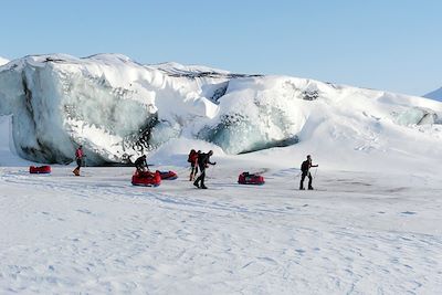 © Joël Le Coz - Ski à pulka au Spitzberg - Norvège Ski à pulka au Spitzberg - Norvège