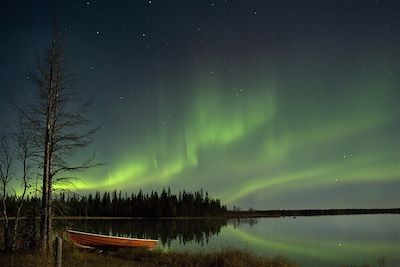 © VisitFinland - Aurore boréale à Kuusamo - Laponie - Finlande Aurore boréale à Kuusamo - Laponie - Finlande