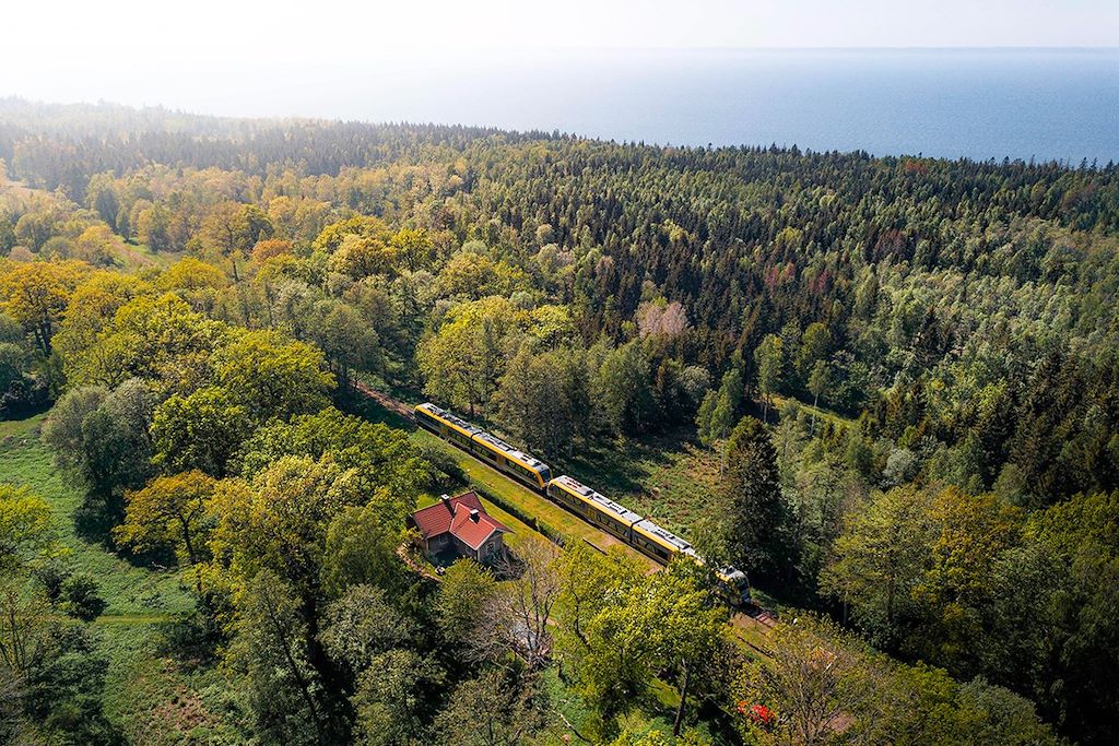 Image Canal de Göta - Château de Lackö - Lacs de Vänern et Vättern