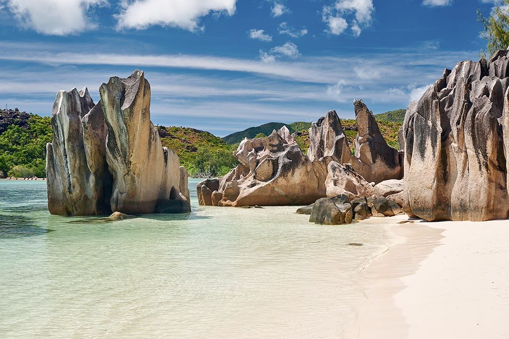 Image Praslin - vallée de mai - vélo à la Digue - Mahé - voyage aux seychelles