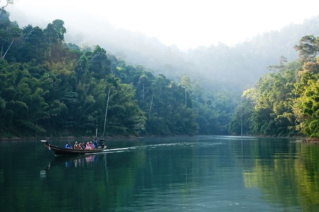 Voyage Thaïlande autrement : le Kanchanaburi et Khao Sok
