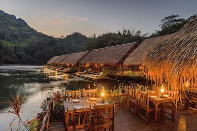 © The River Kwai Jungle Rafts - The River Kwai Jungle Rafts - Kanchanaburi - Thaïlande The River Kwai Jungle Rafts - Kanchanaburi - Thaïlande