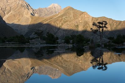 © Denis Chambon - Lacs Koulikalon - Monts Fanskye - Tadjikistan Lacs Koulikalon - Monts Fanskye - Tadjikistan