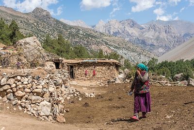 Bergère - Gorge Sanguisafed - Monts Fanskye - Tadjikistan