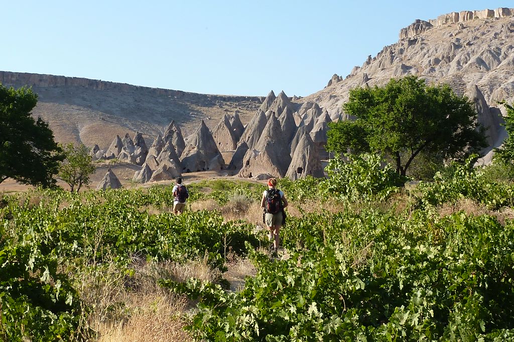 Image Randonnée En Turquie - Randonnée En Cappadoce - Cheminées De Fée - Visite Guidée D'Istanbul