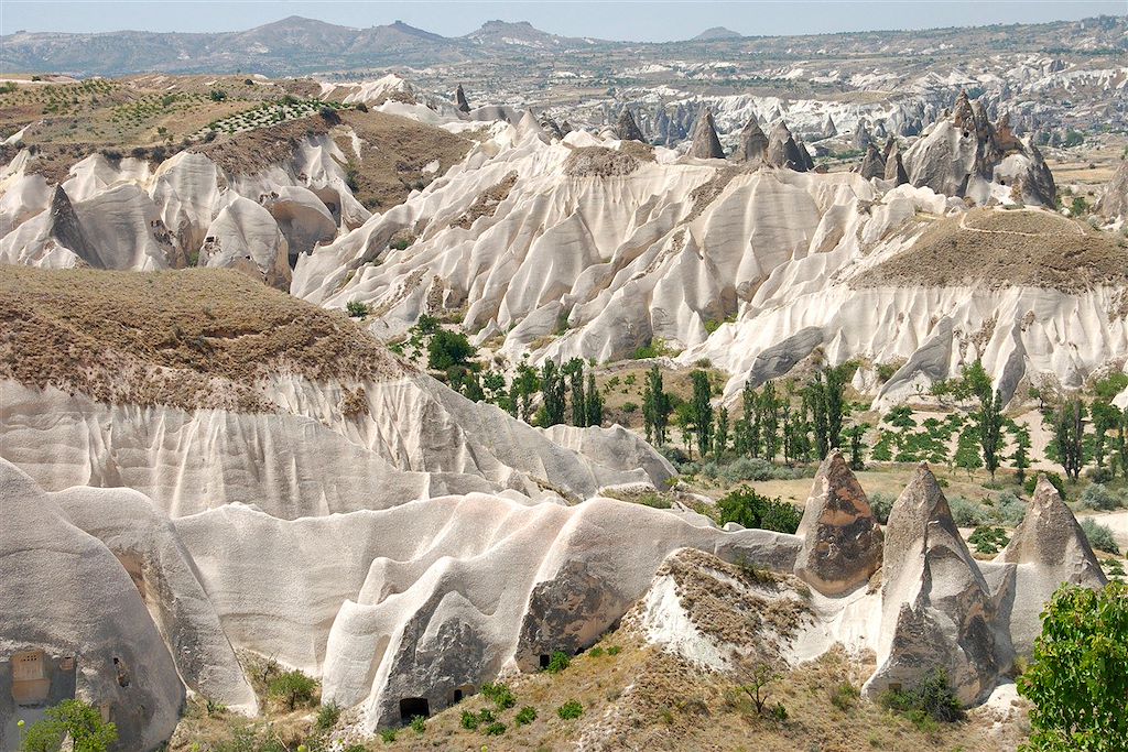 Image Randonnée En Turquie - Randonnée En Cappadoce - Cheminées De Fée - Visite Guidée D'Istanbul